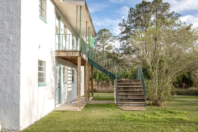 Building Photo - Sunrise Apartments
