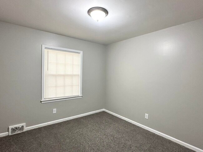 Building Photo - 2784 Bragg Ln