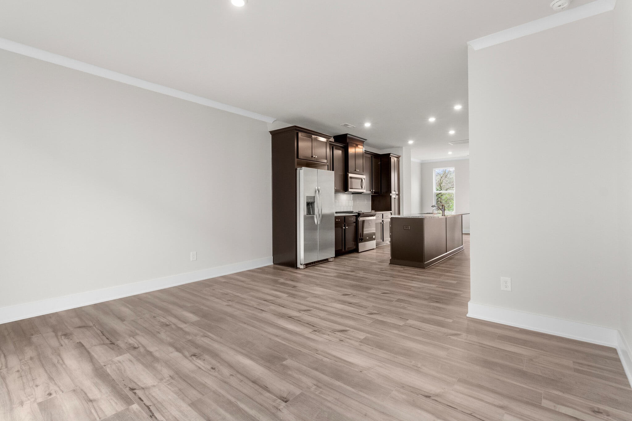 Dining - 1011 Kokomo Ln