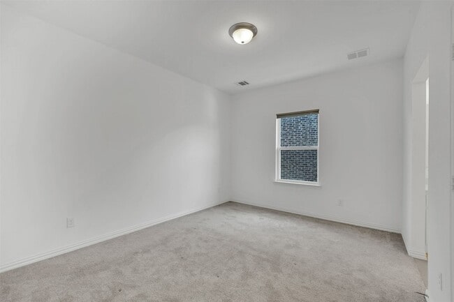 Building Photo - 8216 Bethpage Dr