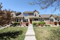 Building Photo - Beautiful Updated Town Home in Fort Collins