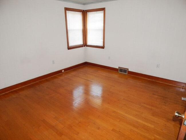 Building Photo - 3755 Dairy Rd