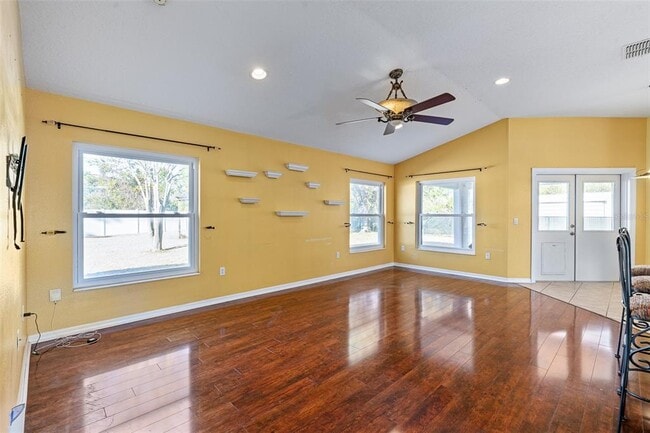 Building Photo - 33 Seamanship Trail