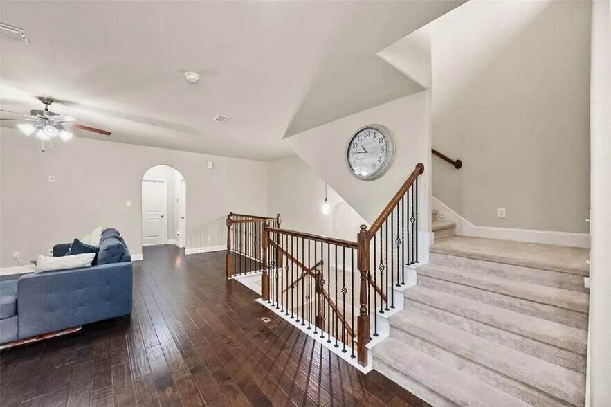 Building Photo - 2630 Villa Di Lago Dr