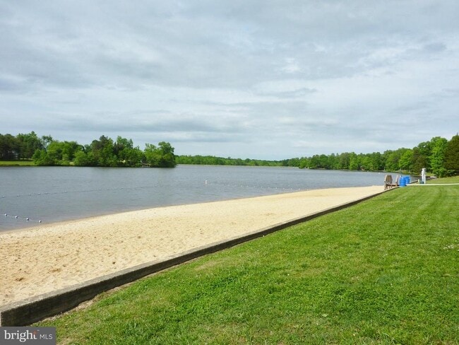 Building Photo - 206 Cedar Ridge Dr