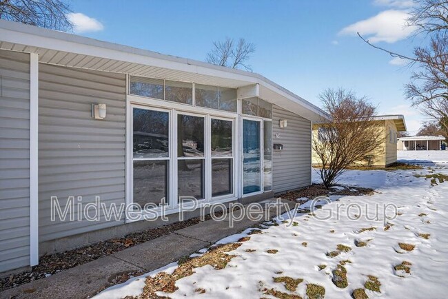 Building Photo - 175 Taney Dr