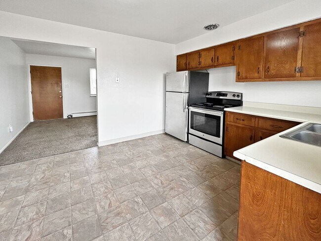 Building Photo - $0 DEPOSIT OPTION. 2 BED 1 BATH IN SOUTH W...