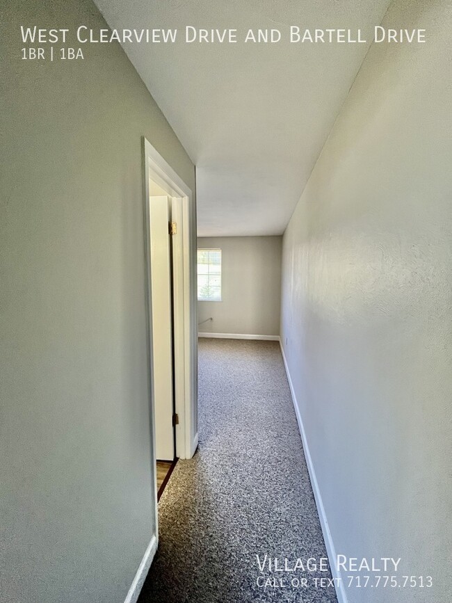 Building Photo - Newly-renovated 1-Bed Convenient to I-83 &...