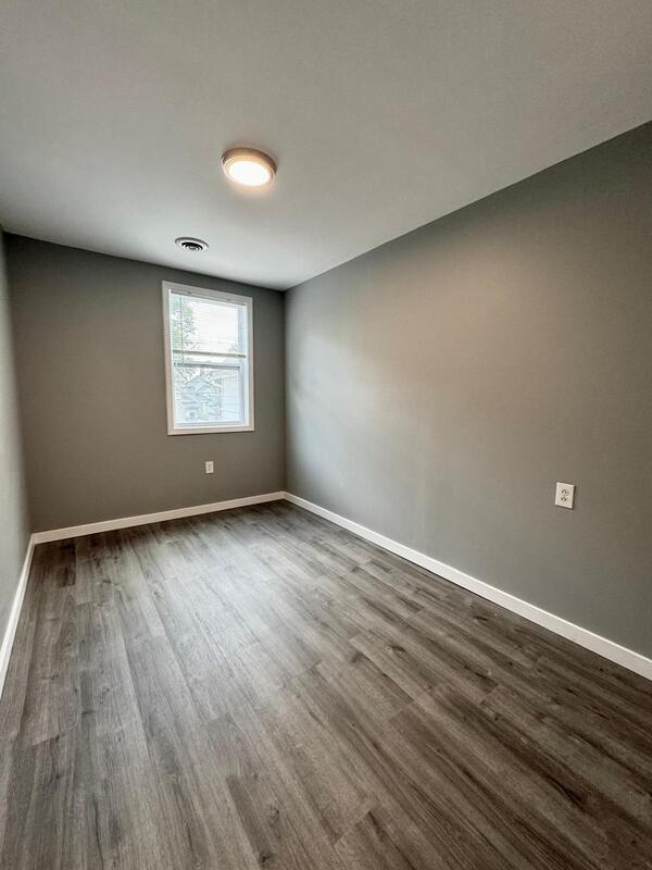 Building Photo - 1615 E 47th St