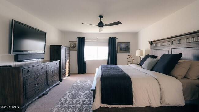 Building Photo - 7940 E Camelback Rd