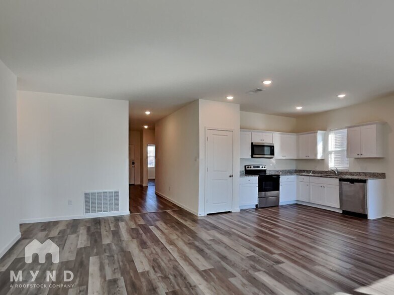 Building Photo - 5549 Ladytown Ln