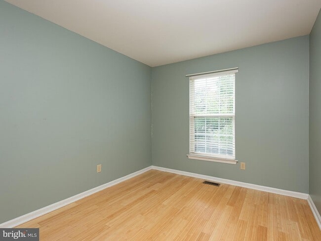 Building Photo - 1002 Harbour Ridge Ln