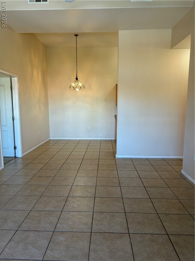 Building Photo - 3395 Cactus Shadow St