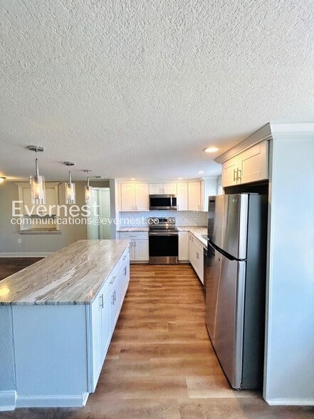 Building Photo - 1649 Dartmouth Dr