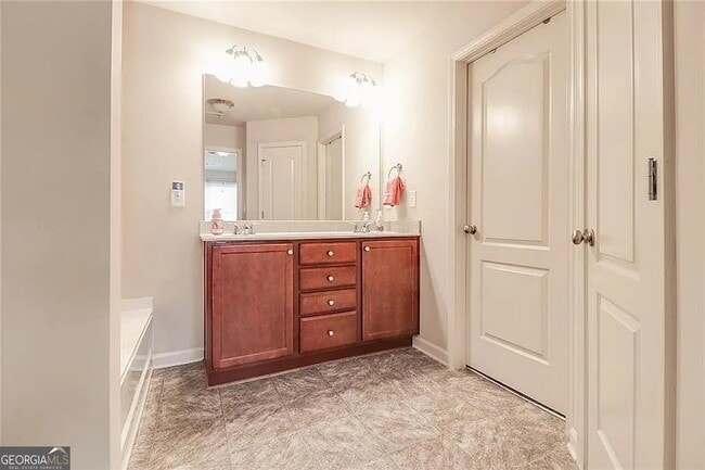 Building Photo - 2344 Attewood Dr