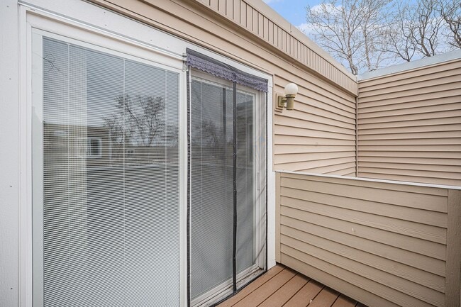Building Photo - 9626 E Kansas Cir