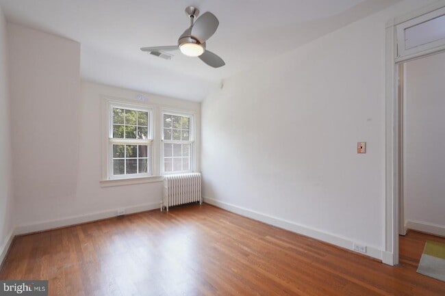 Building Photo - 2428 Tunlaw Rd NW