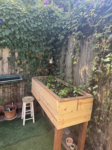 Private backyard - 3482 Midvale Ave