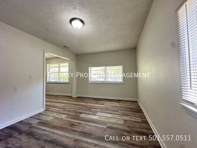 Building Photo - 4112 Elam St