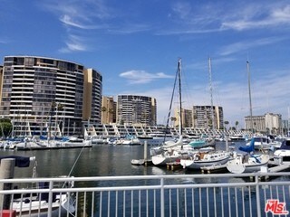 Building Photo - 4314 Marina City Dr