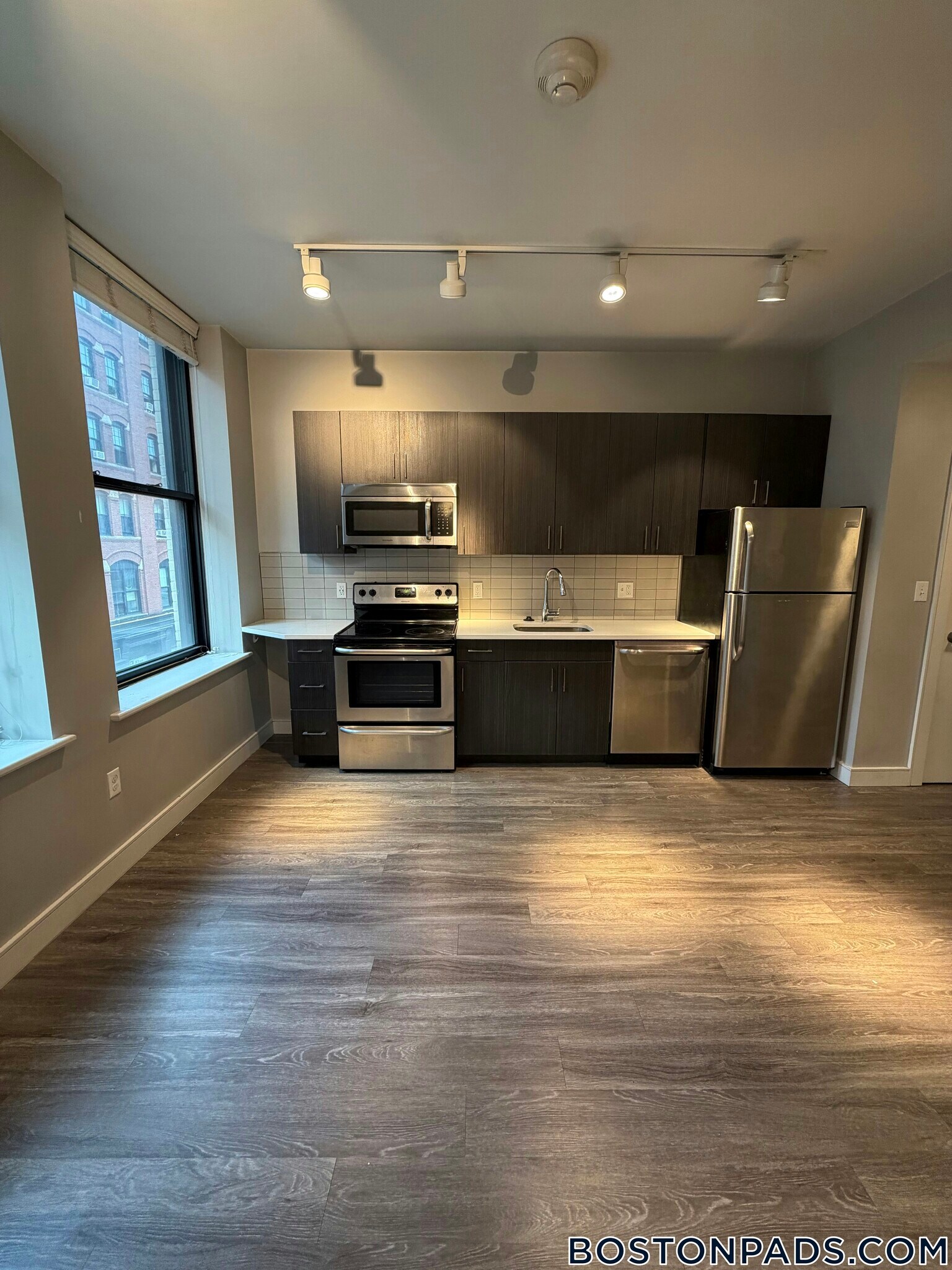 Building Photo - 23 Central Ave