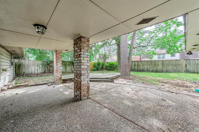 Building Photo - 10715 Elmdale Dr