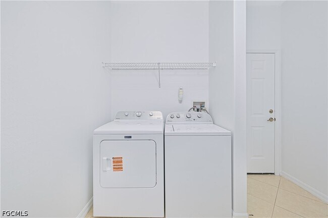 Building Photo - 14760 Pinnacle Pl