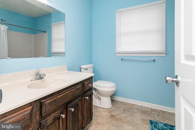 Building Photo - 5444 E Nithsdale Dr