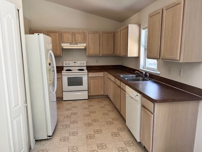 Building Photo - 3 Bedroom 2 Bath House in Clermont