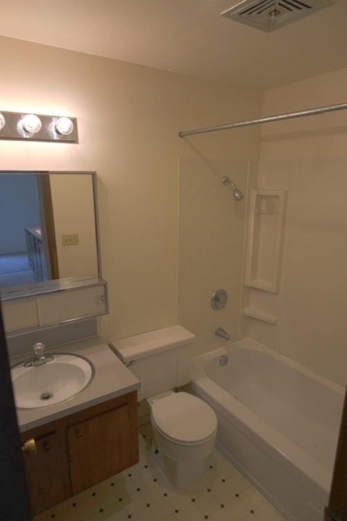 Building Photo - Mondrian Apartments - 1 bedroom