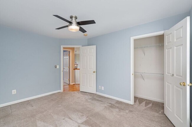 Building Photo - 5990 Parsons Lane