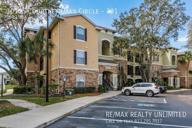 Building Photo - 10105 Courtney Oaks Cir