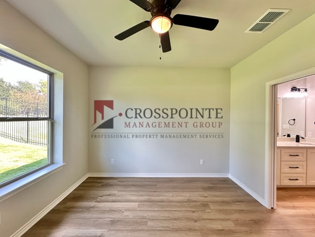 Building Photo - Tour Today! New Construction 4 Bed 2 Bath Triplex!