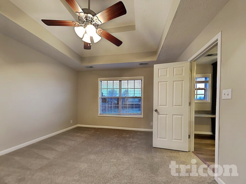 Building Photo - 1612 Broad Cir