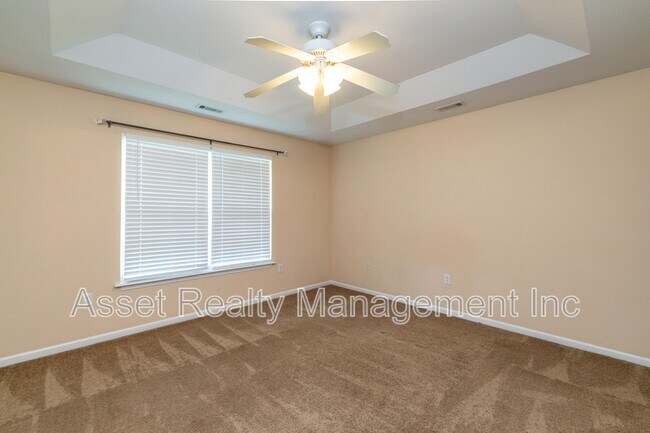 Building Photo - 801 Colonial Estates Way