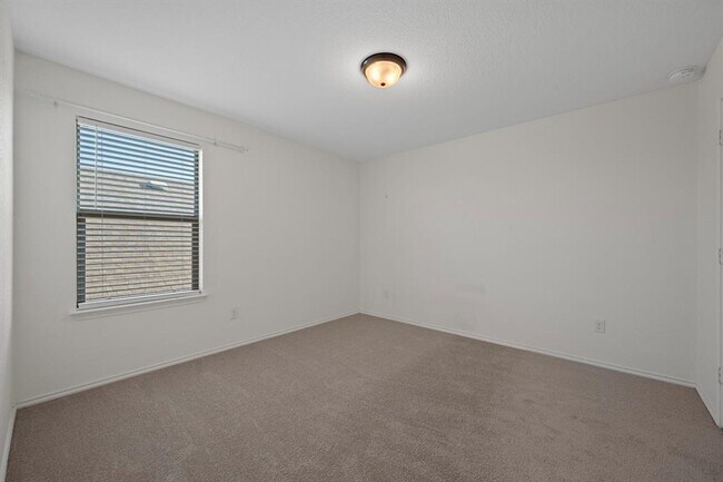 Building Photo - 6257 Mantalcino Dr