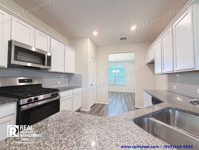 Building Photo - 4009 Bighorn Dr