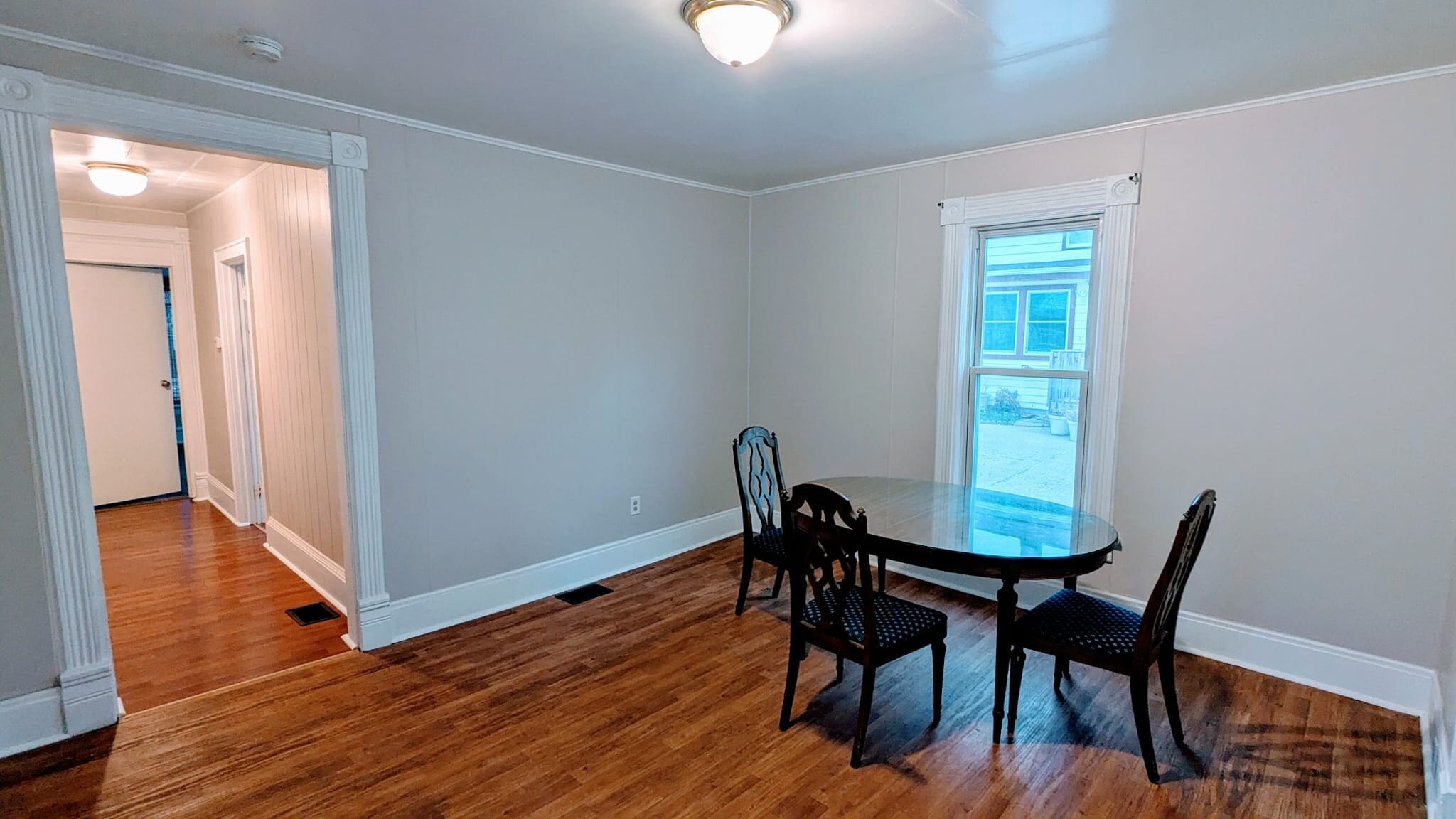 Living room - 609 College Ave