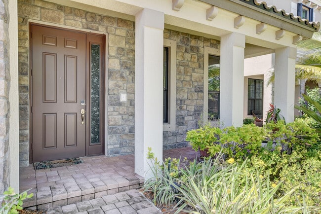 Building Photo - 4543 Sandy Cv Ter