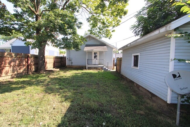 Building Photo - Quaint 2 Bed 1 Bath in Franklin