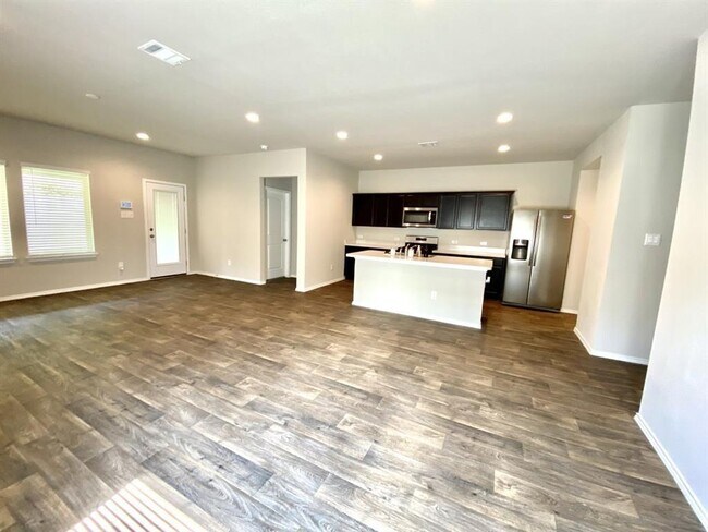 Building Photo - 12751 Landon Lgt N