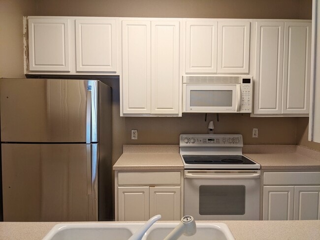 Building Photo - 588 Brantley Terrace Way
