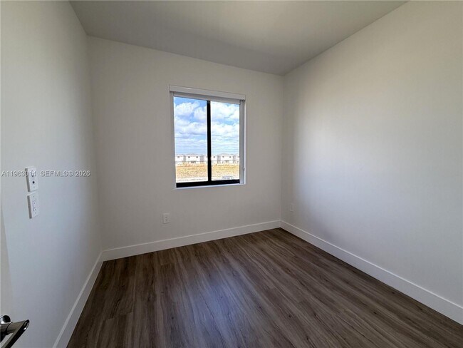 Building Photo - 18977 SW 344th Ter