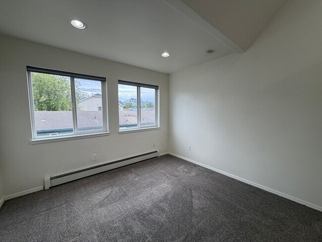 Building Photo - 2323 E 68th Ave