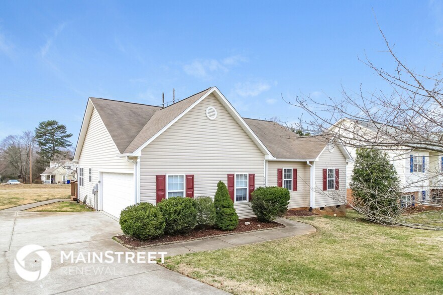 Building Photo - 4236 Meredith Woods Ln