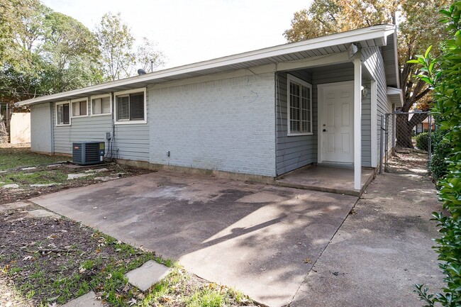 Building Photo - Beautiful Home in Arlington ISD.