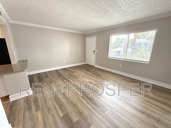 Building Photo - 122 Water Front Way