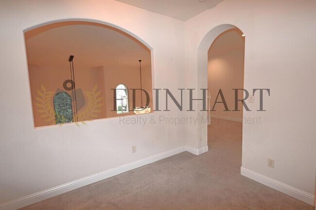 Building Photo - 11348 N Via Ventana Way
