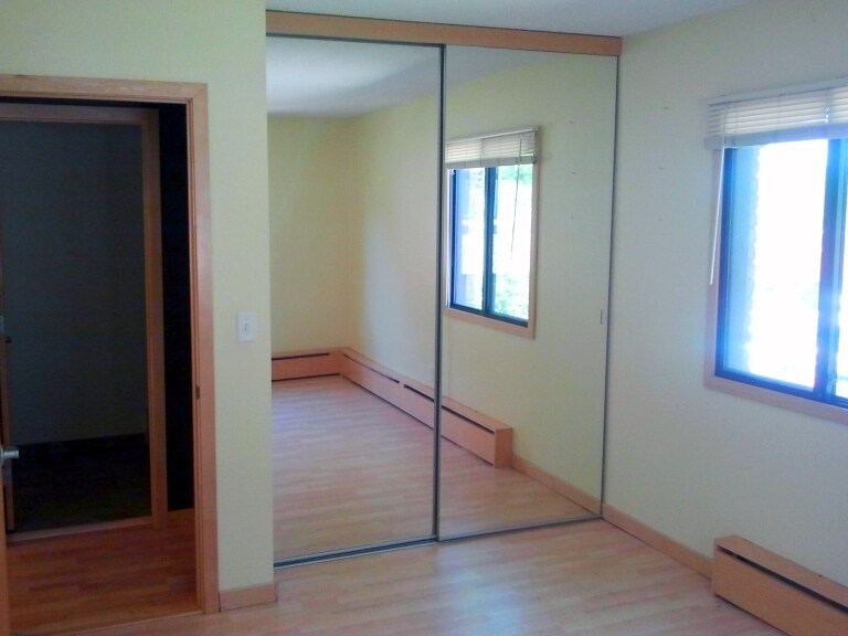 huge closet in bedroom - 2530 1st Avenue South