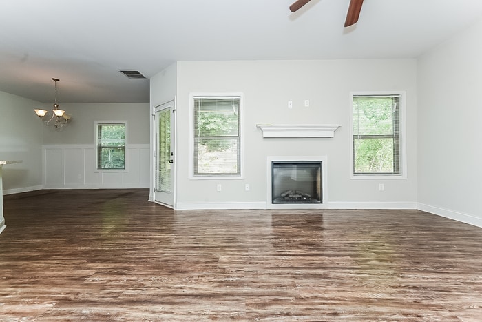 Building Photo - 1020 Allegiance Dr